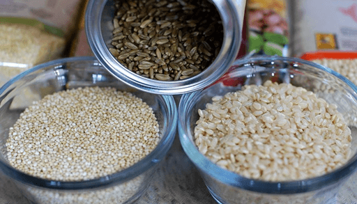 大量に摂取すると危険な食べ物　穀物類（米、小麦、トウモロコシ　etc）